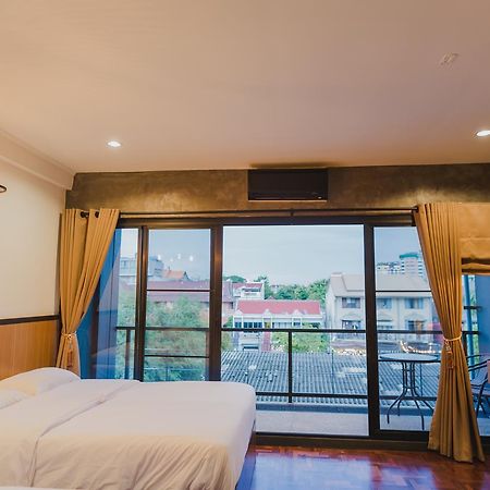 No.9 Hostel & Cafe Chiang Mai Ngoại thất bức ảnh