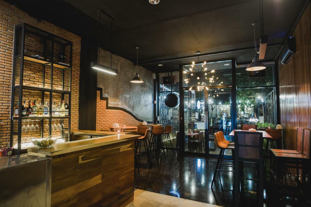 No.9 Hostel & Cafe Chiang Mai Ngoại thất bức ảnh