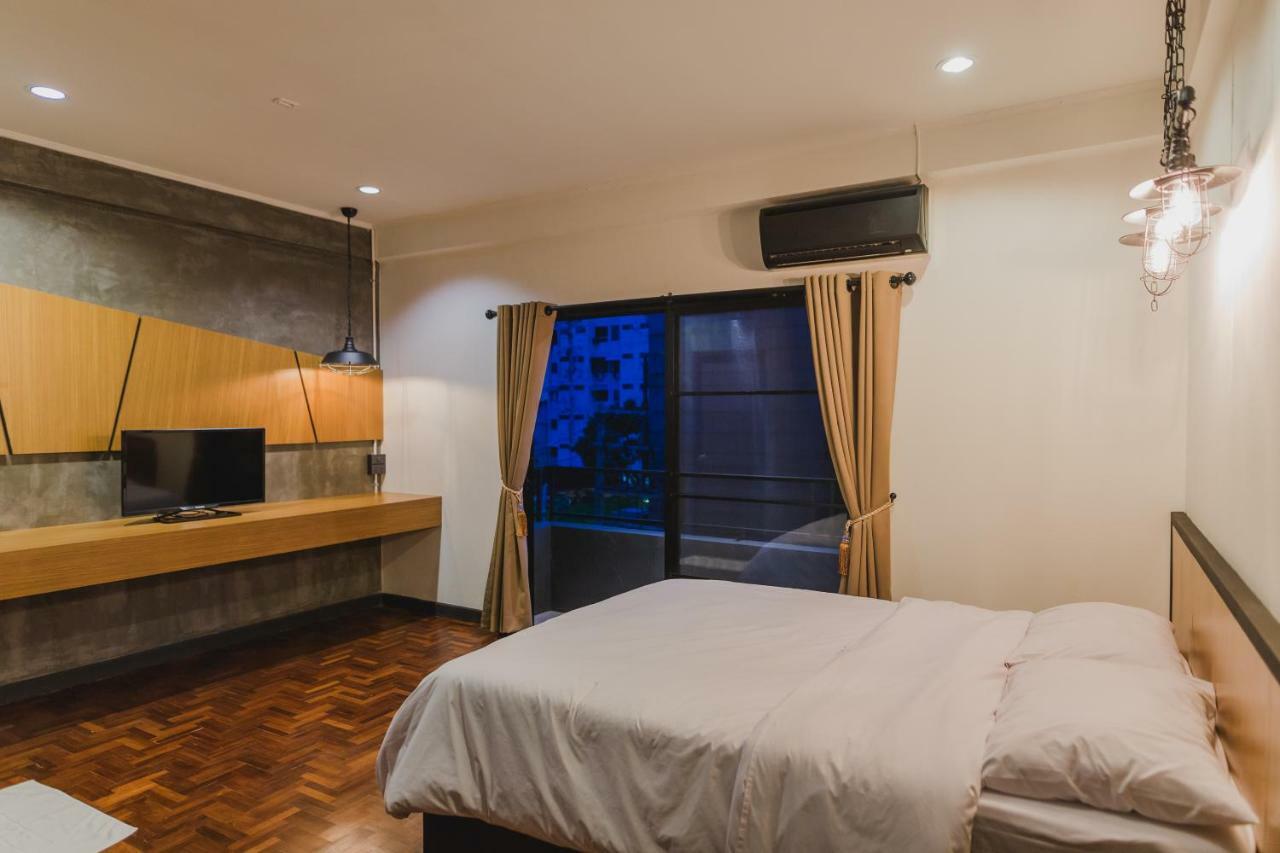 No.9 Hostel & Cafe Chiang Mai Ngoại thất bức ảnh